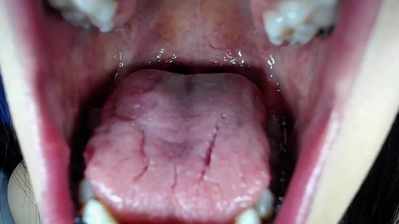 luciana3c - UVULA fetish close-up