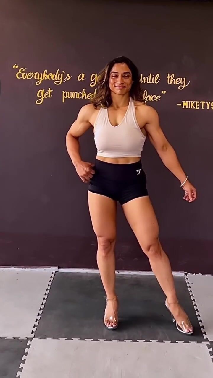 Suviti Mahajan Indian FBB Mommy