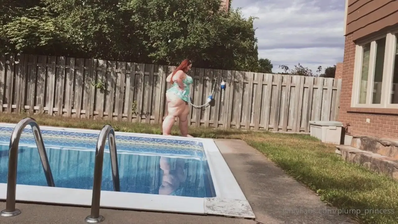 God, I had my first real summer pool/BBQ today and let me tell you