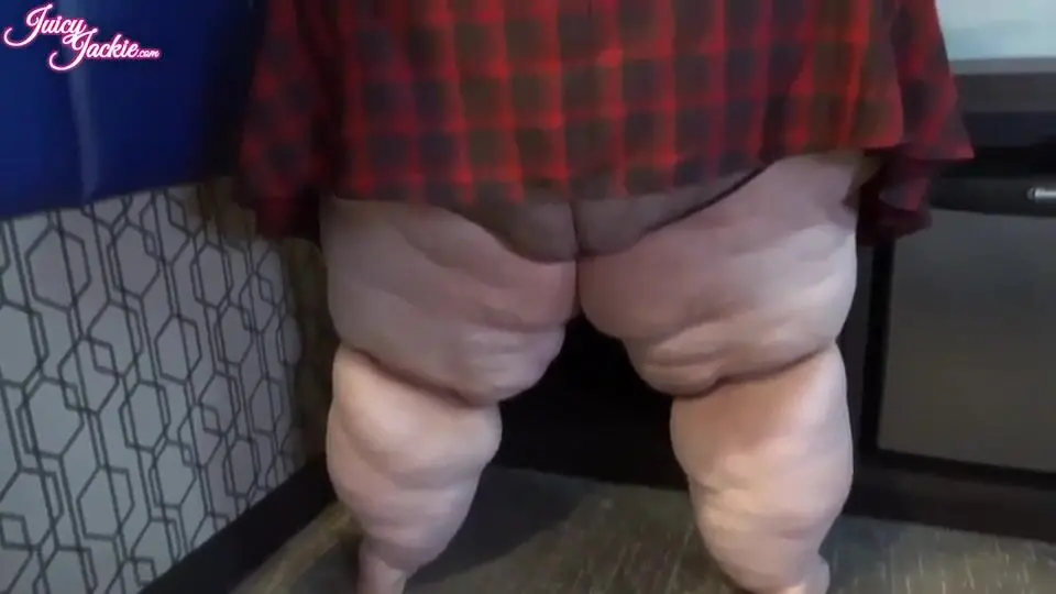 ssbbw juicy jackie fishnet and skirt