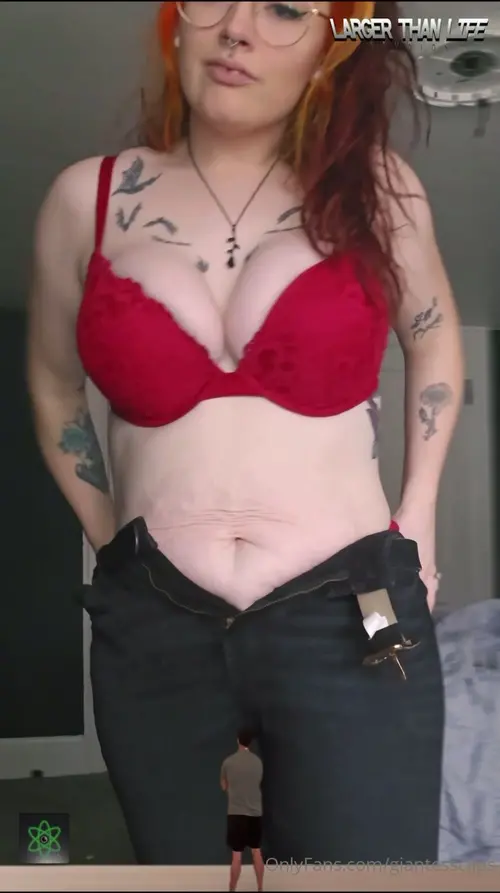 NEEDY TINY WANTS TO CUM Giantess