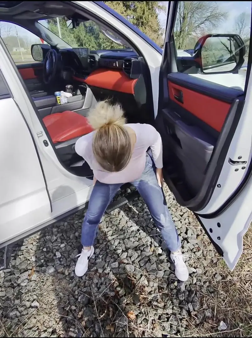 Brooklyn Chase Pissed on Roadside