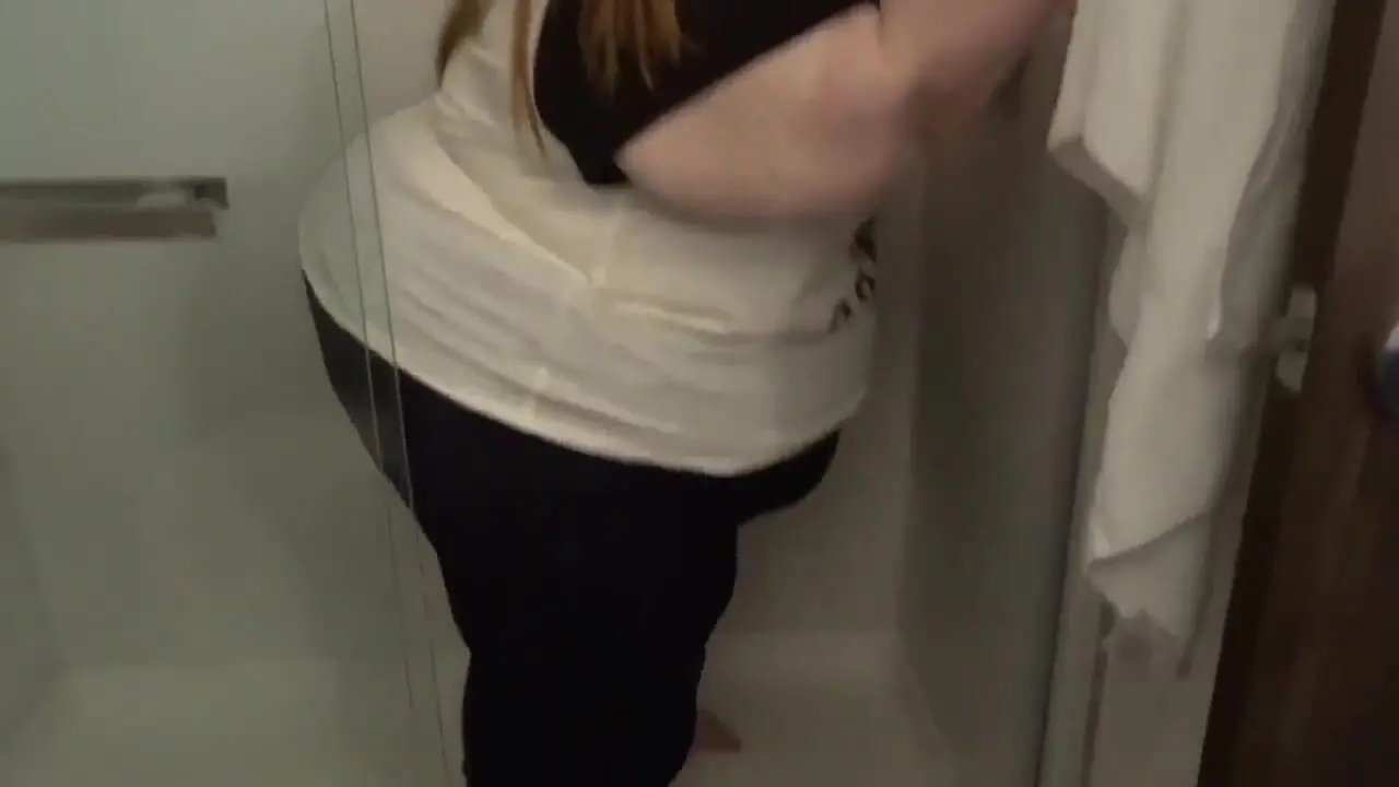 SSBBW Juicy Jackie - Too Big For The Hotel