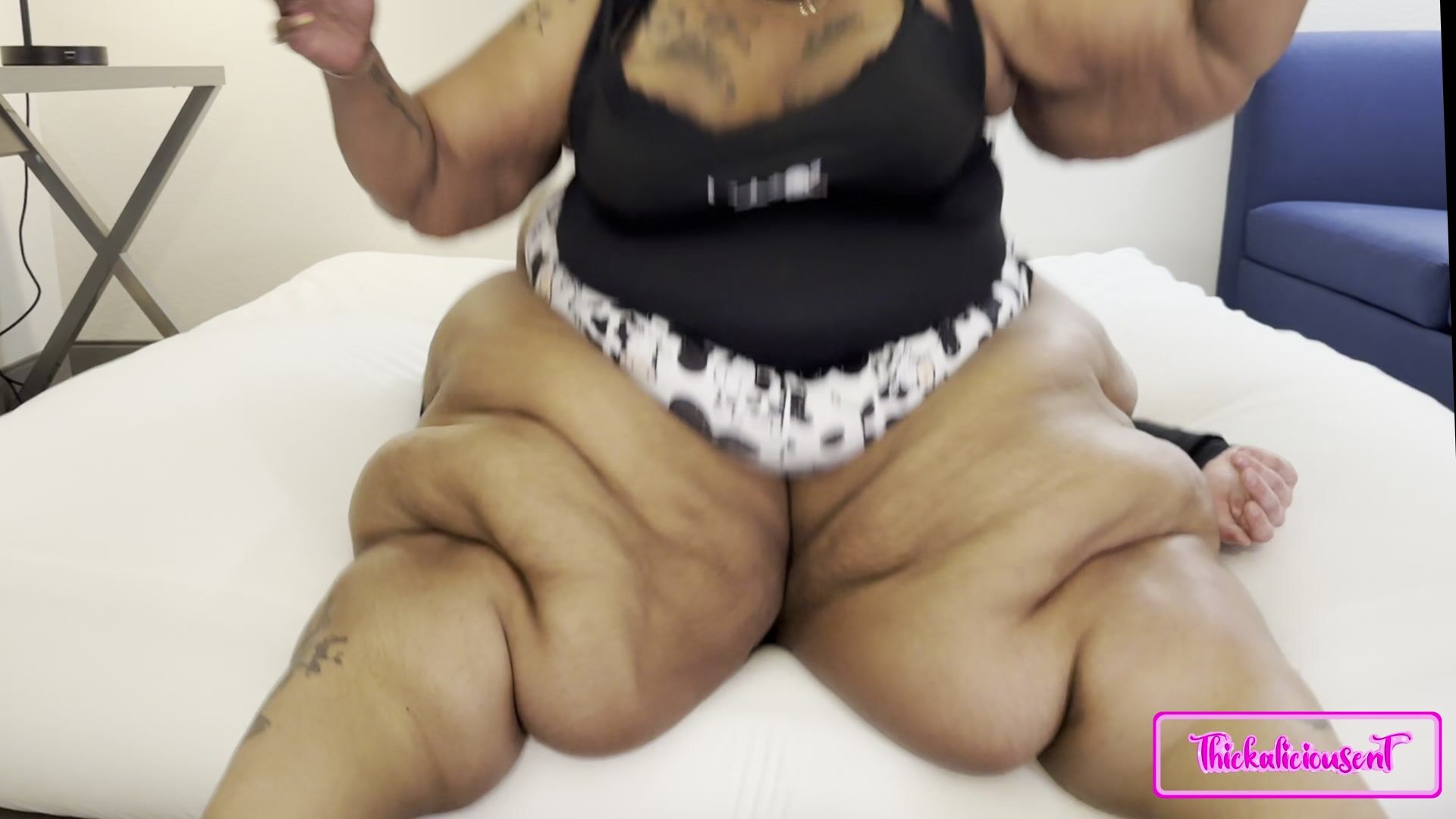 Thickaliciousent fully smothered 