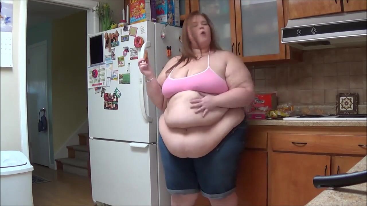 SSBBW Foxy Roxxie Kitchen Food Sneaking In the Midnight