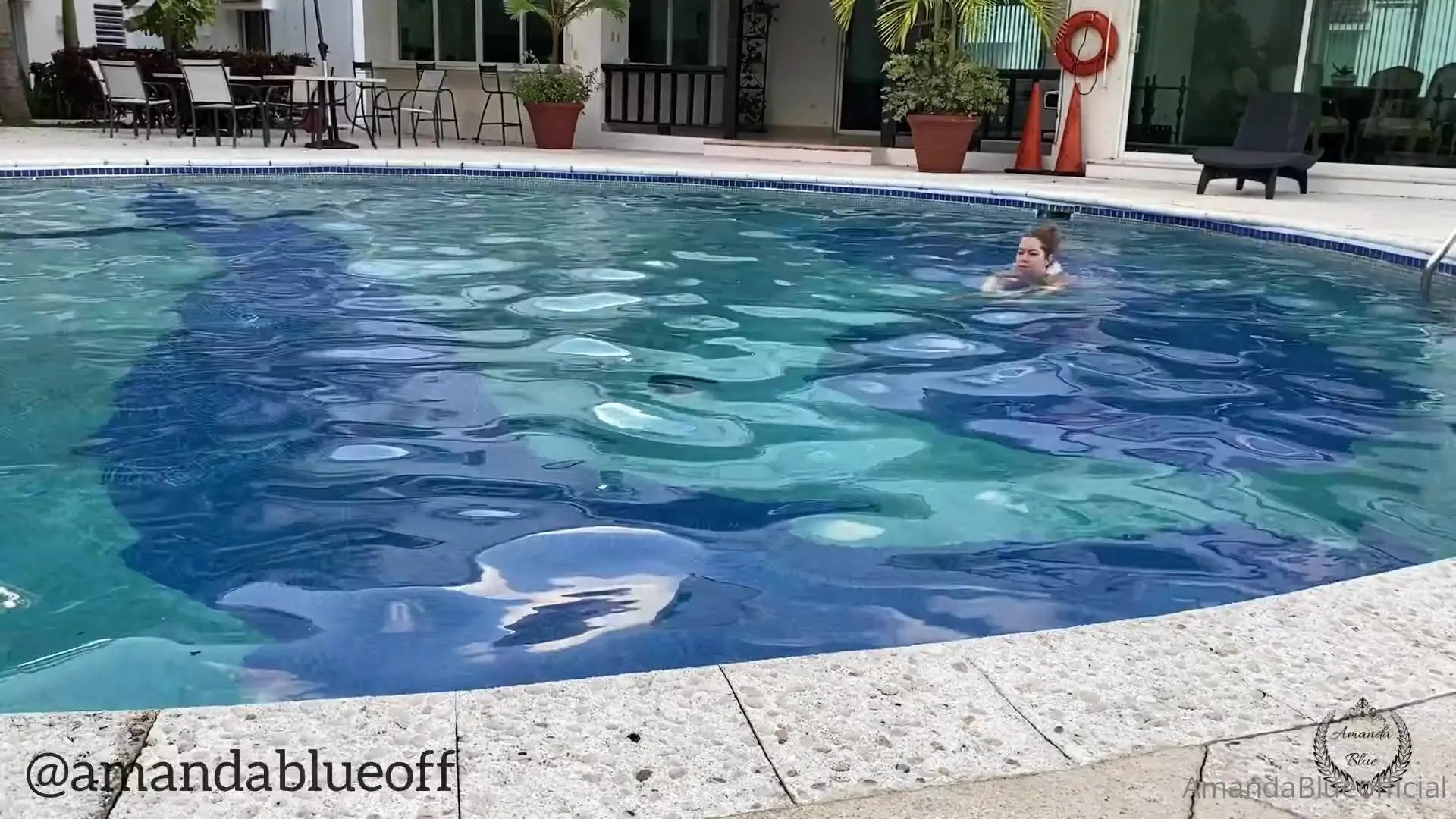 queen shakti morning swim in my new bikini  onlyfans porn video