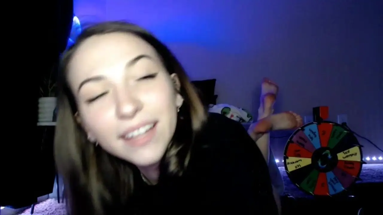 dakotafade cam stream at 10 am tip 3 to spin the wheel onlyfans porn video