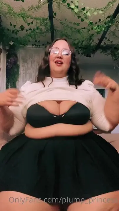 Plump Princess : I’m So Glad That You Wanted To Study Together! Normally I Do..