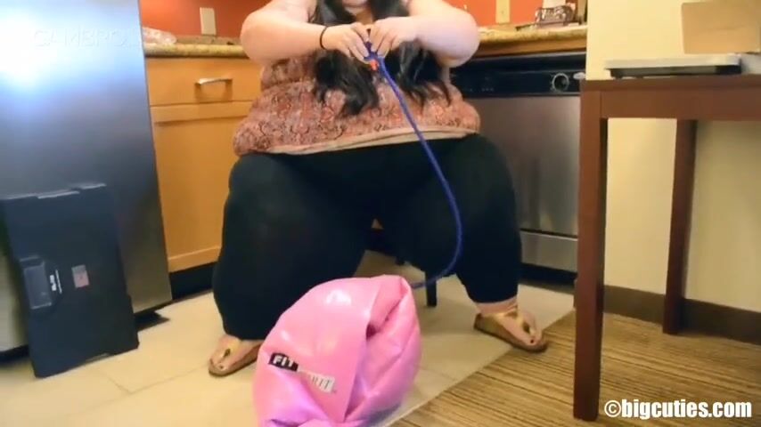 SSBBW Bouncing on a Yoga Ball