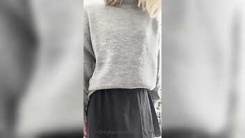 molly_evans Do you think I could hit the top filming tiktoks like this ???? onlyfans xxx porn videos