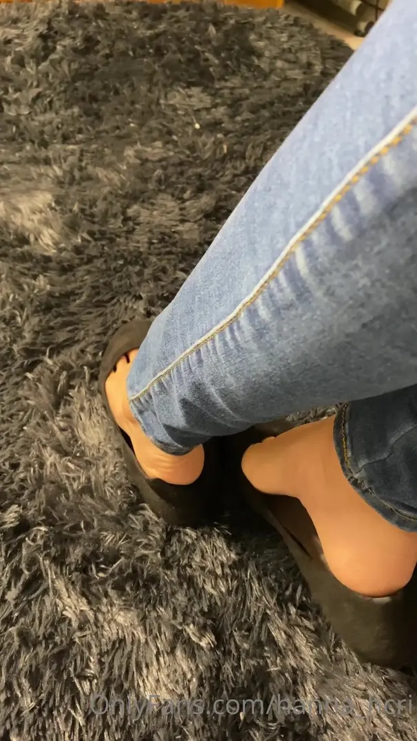 hanna hcri it s the sound of my flats touching my soles for me onlyfans xxx porn videos